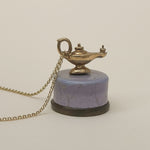 Unique magic lamp vintage charm in 9ct gold