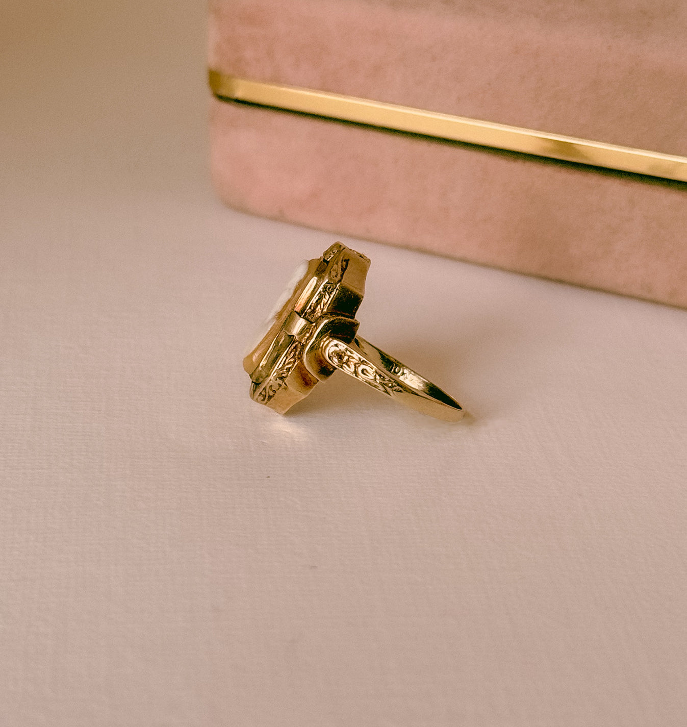 10k Romany vintage ring