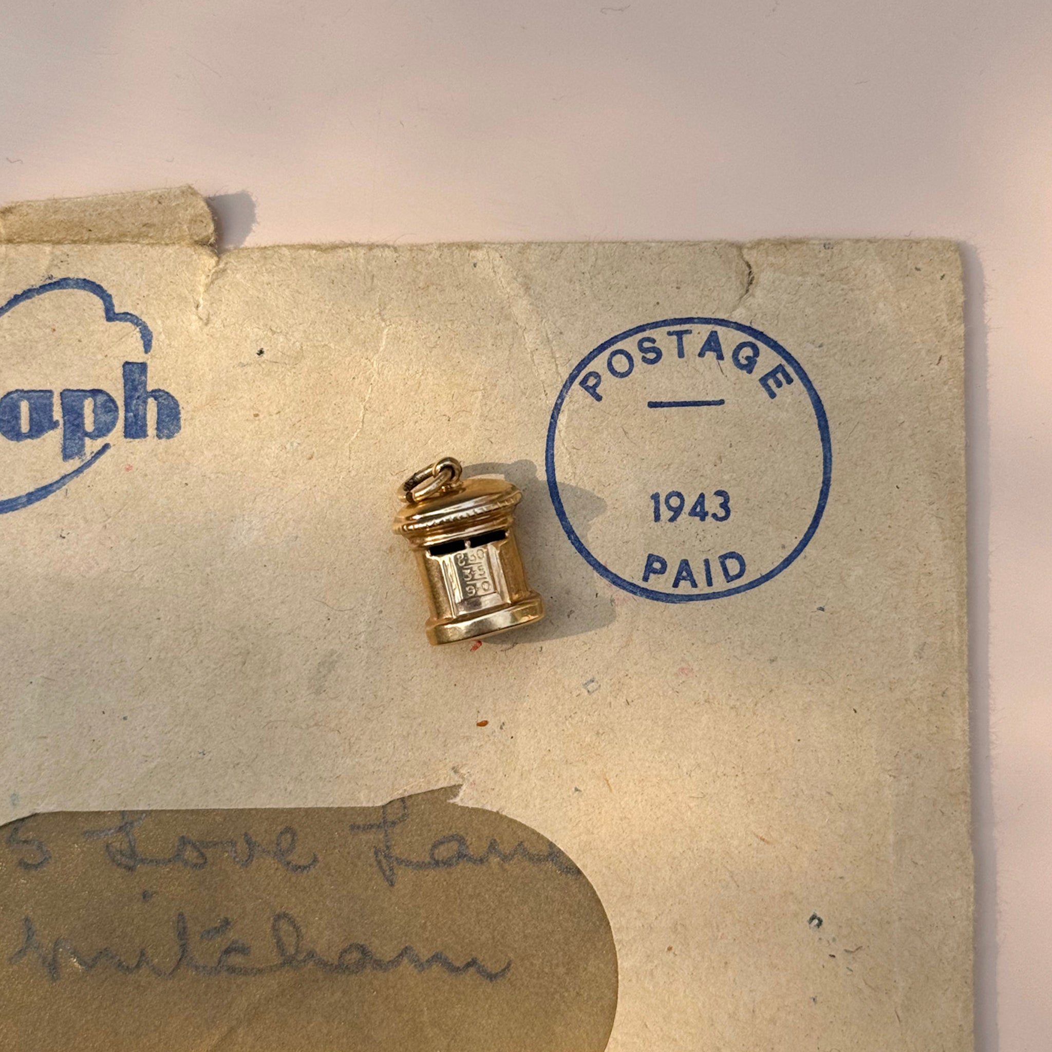 British postbox charm in 9ct yellow gold