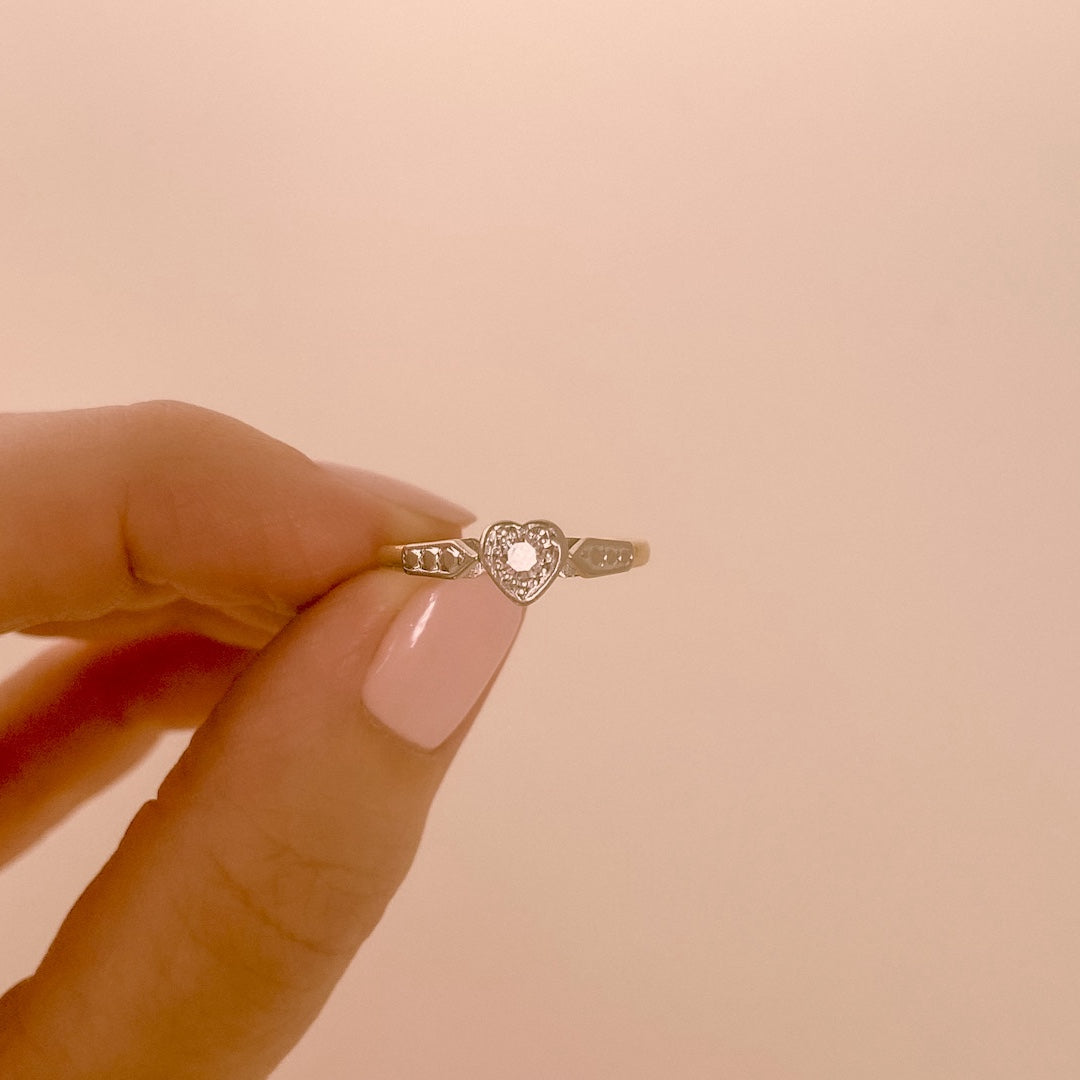 heart diamond vintage ring