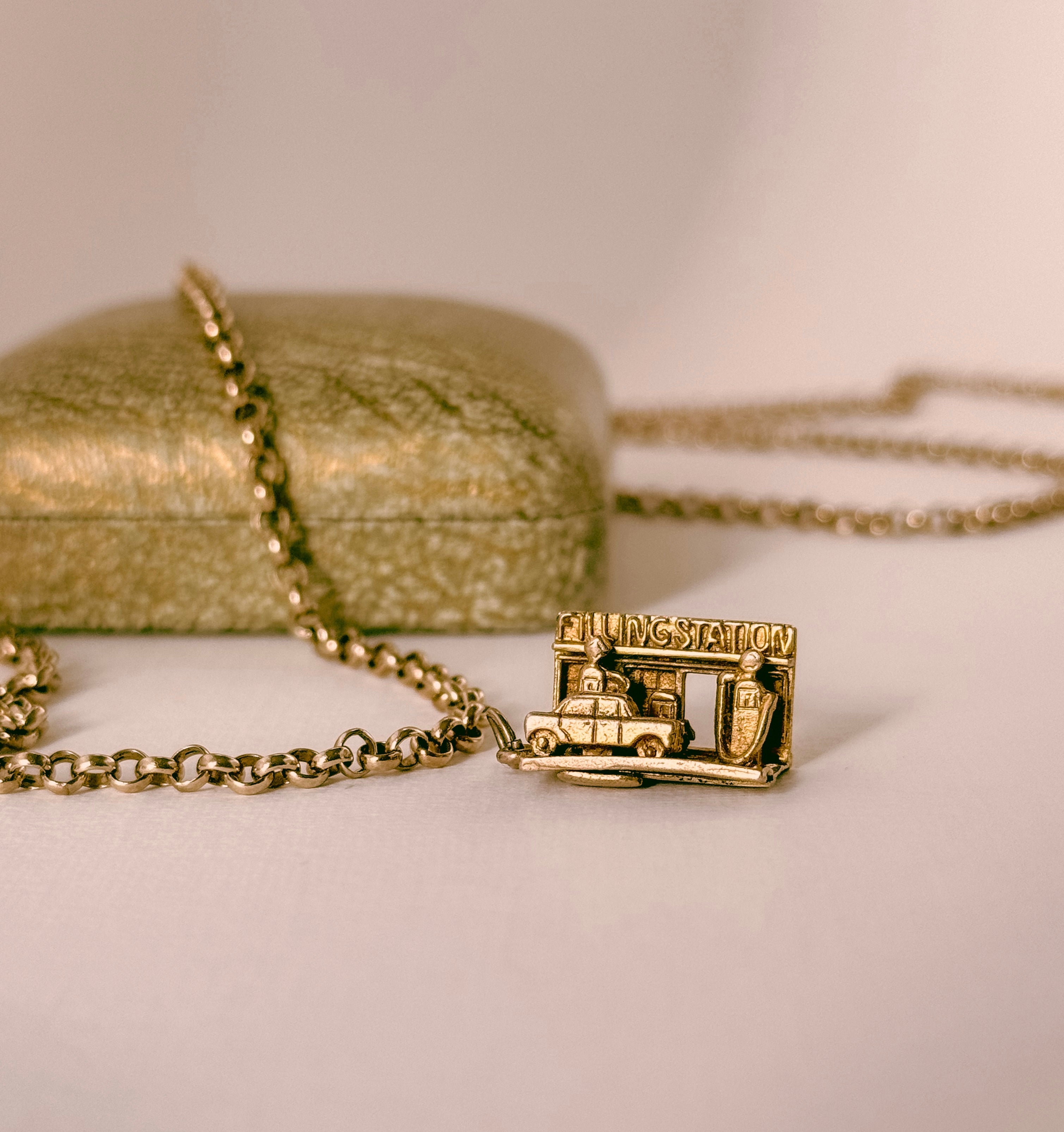 Vintage 9ct gold car charm