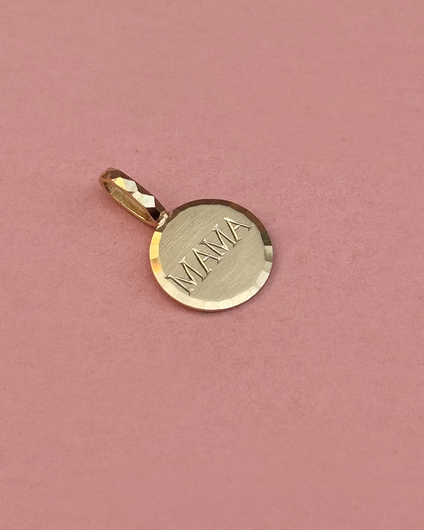 Mama necklace hand engraved in solid gold