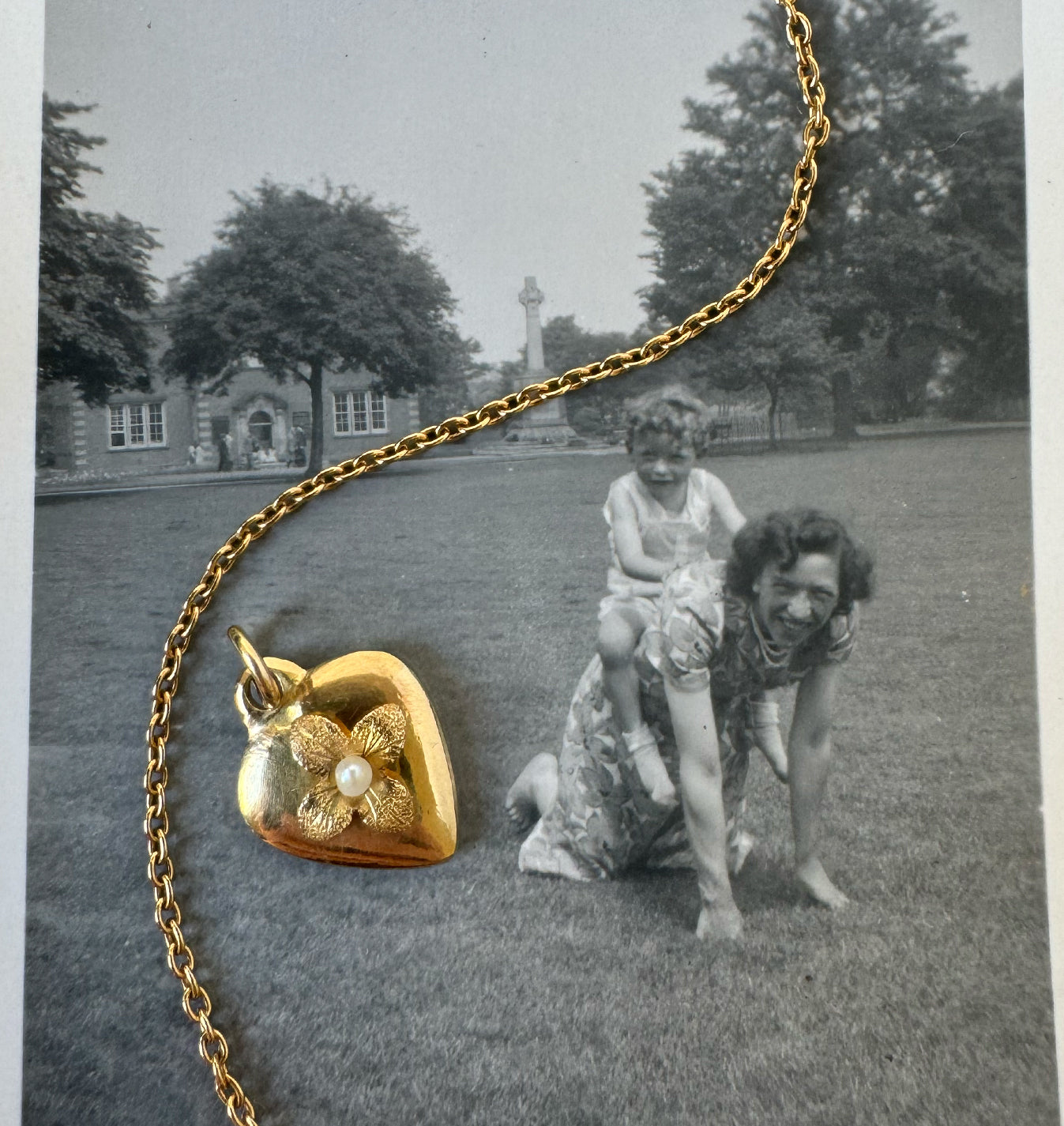 Antique gold heart pendant