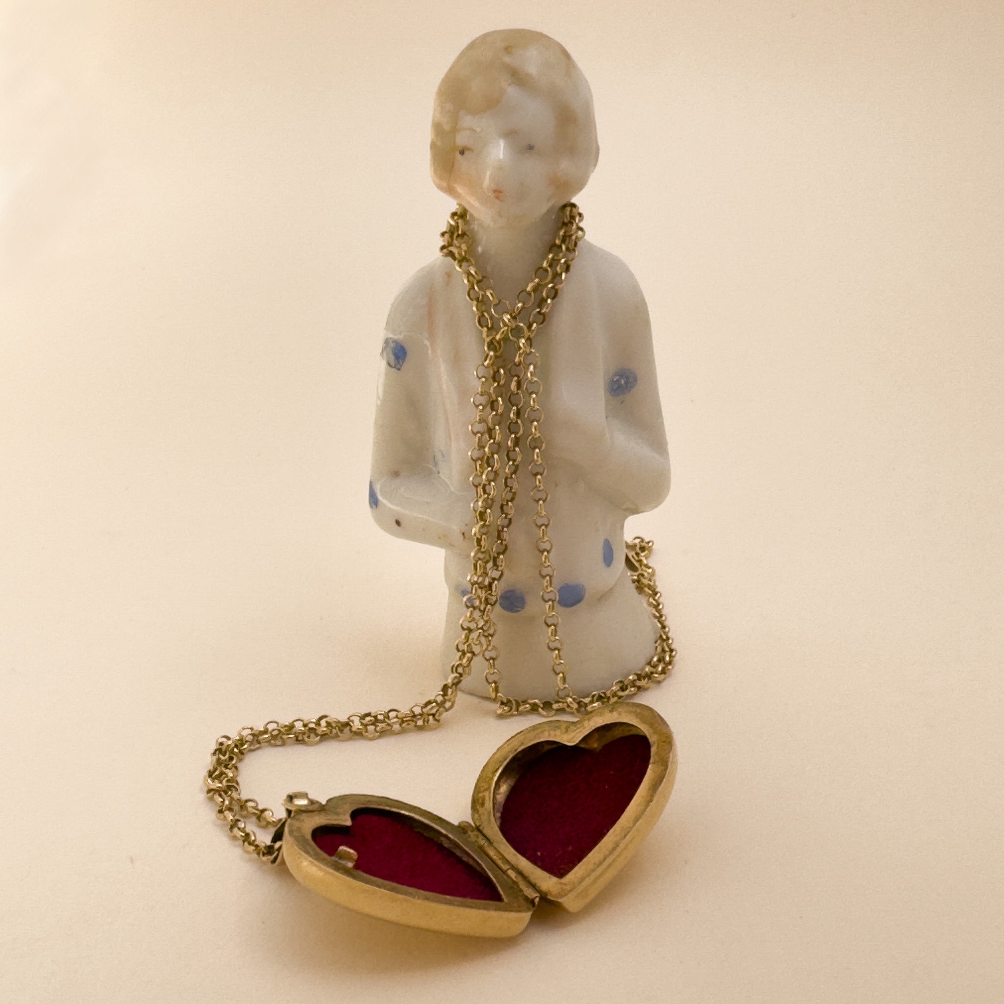 Treasured 9ct yellow gold locket
