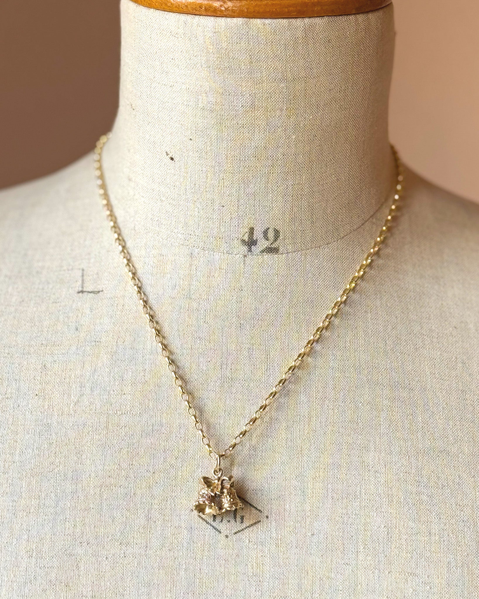 Unique vintage wedding necklace