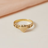 Antique collectable 18ct gold ring