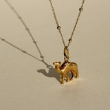 Vintage camel necklace in 18ct gold 
