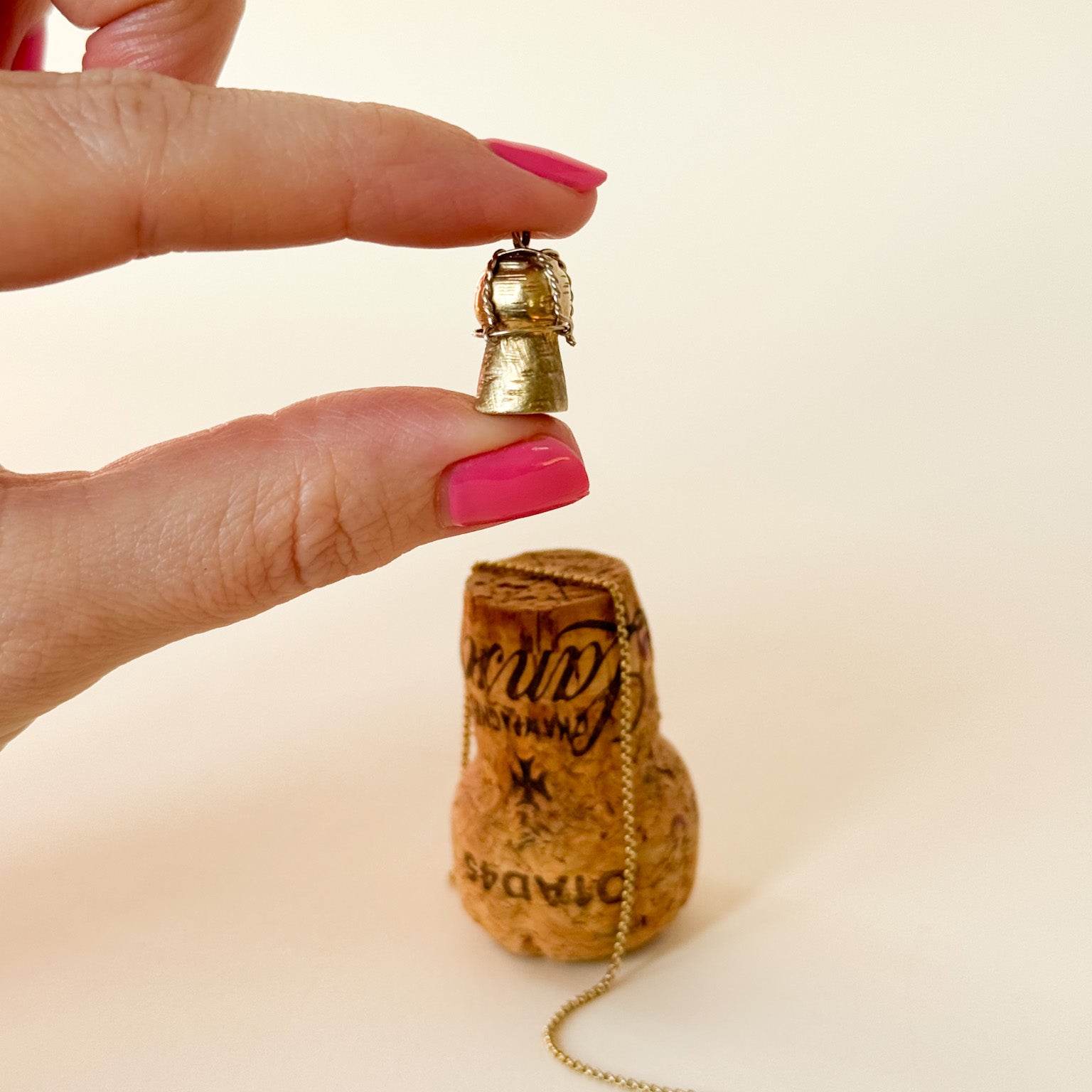 9ct gold champagne cork 