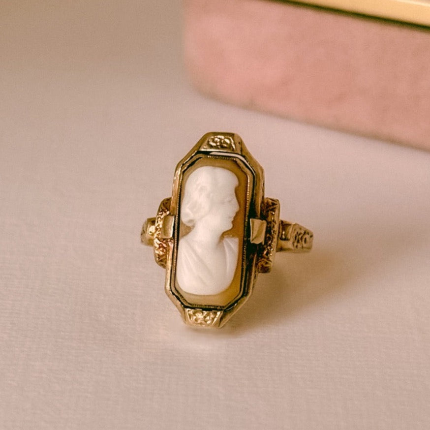 Flip ring 10k gold 