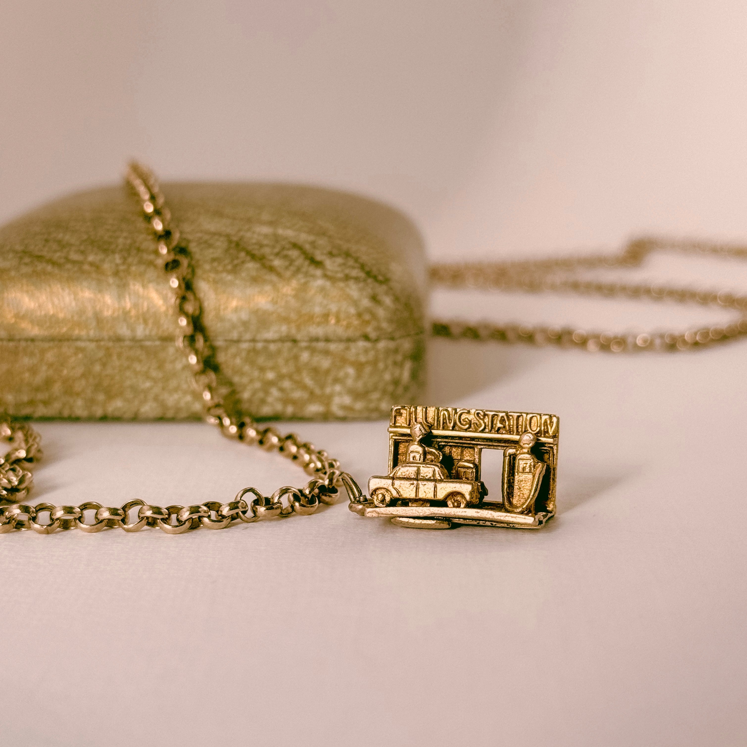Vintage 9ct gold car charm 