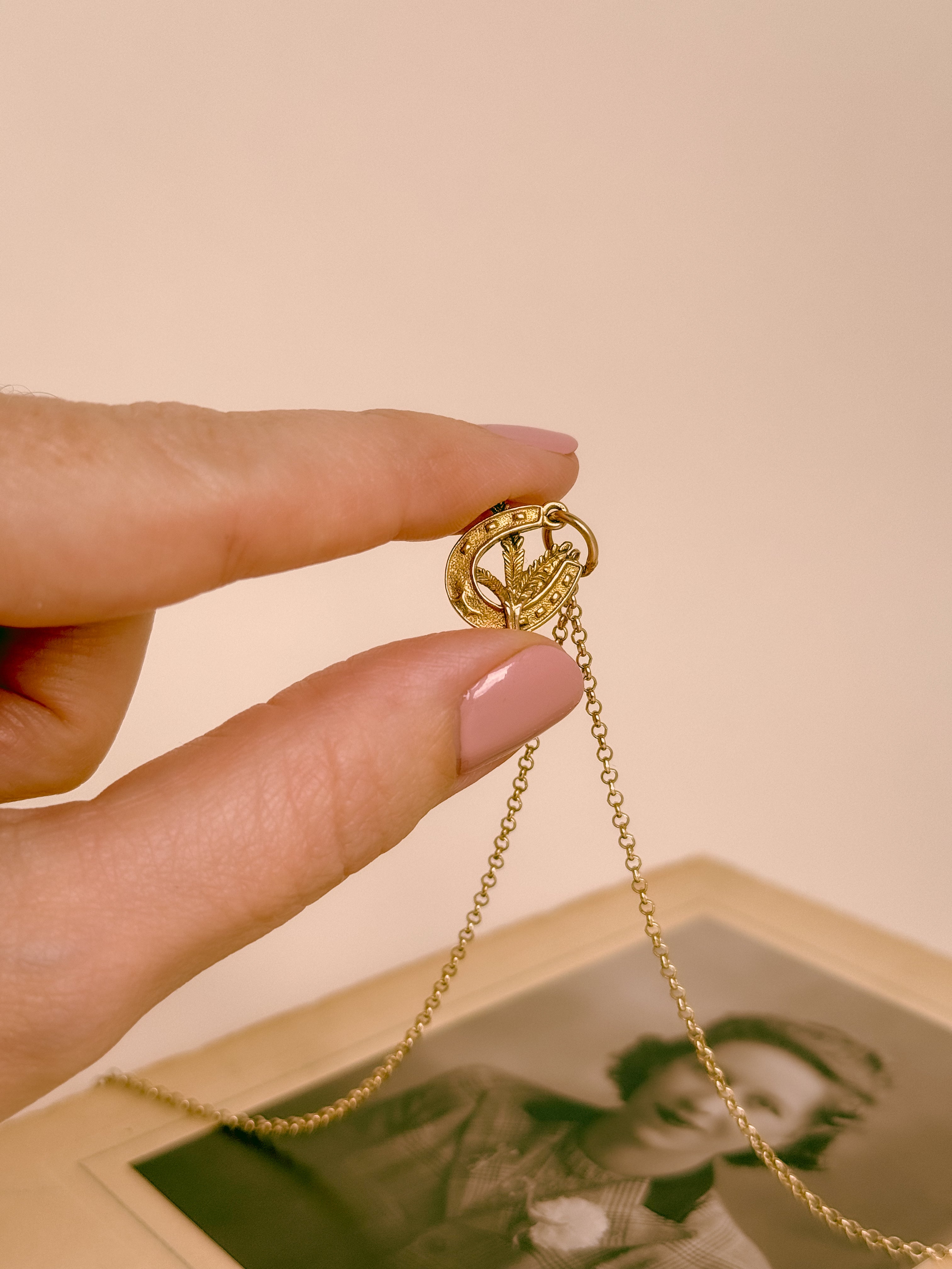 Horseshoe lucky pendant charm in 9ct yellow gold 