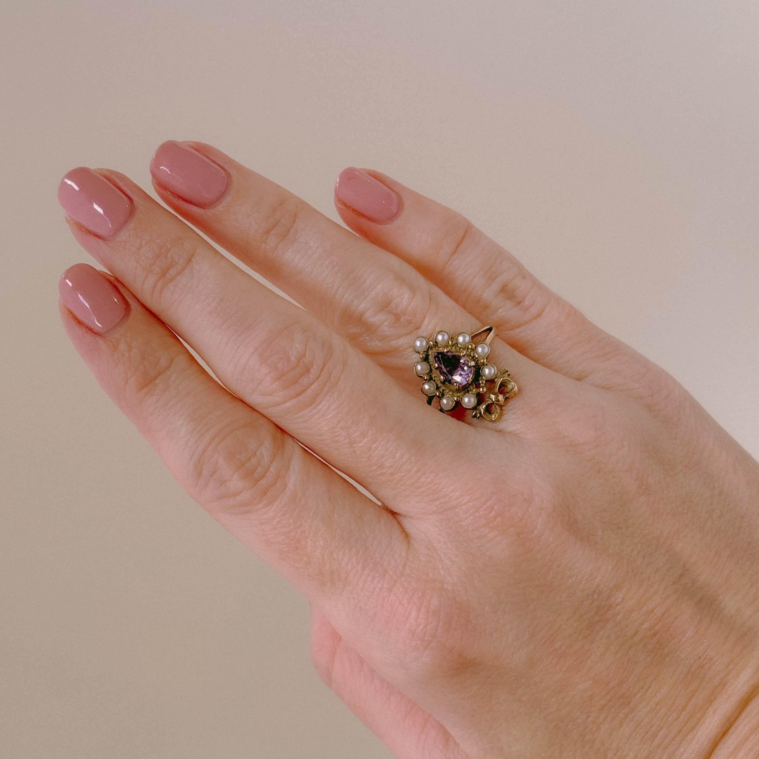 Vintage amethyst and pearl ring 