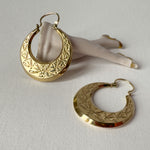 Vintage patterned gold hoop earrings 