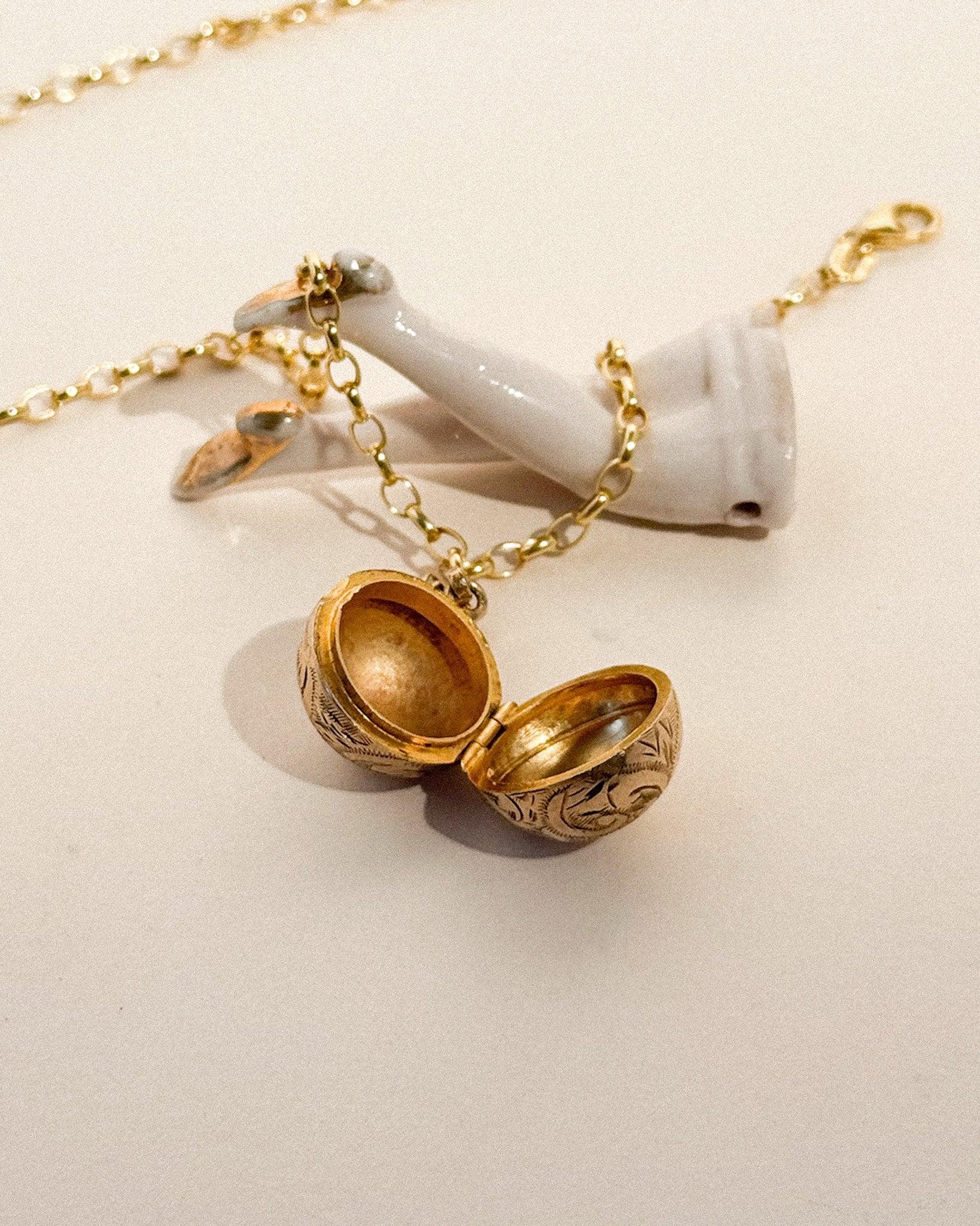 Vintage locket to hold notes, seeds, photos and more 