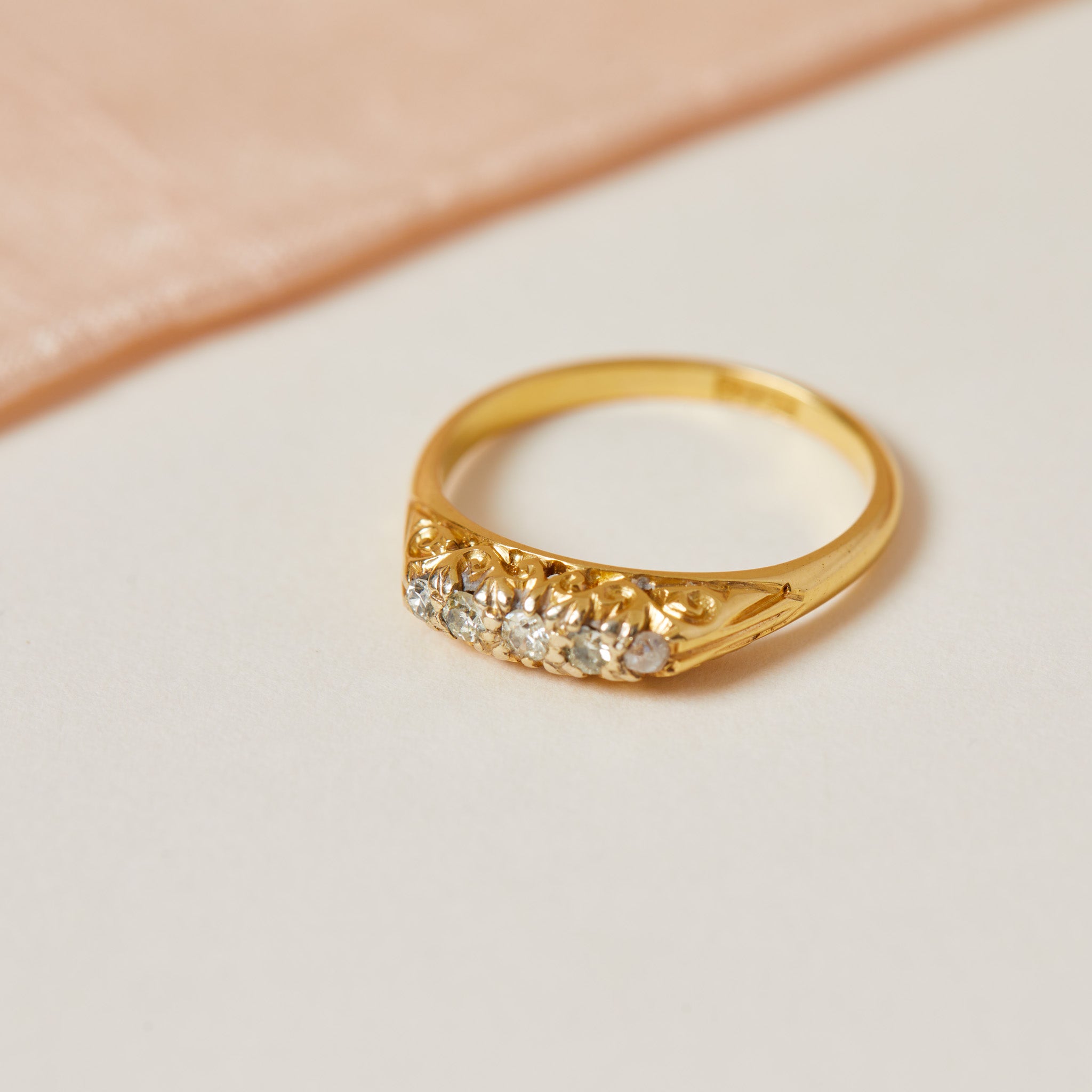 Vintage diamond 18ct boat ring 